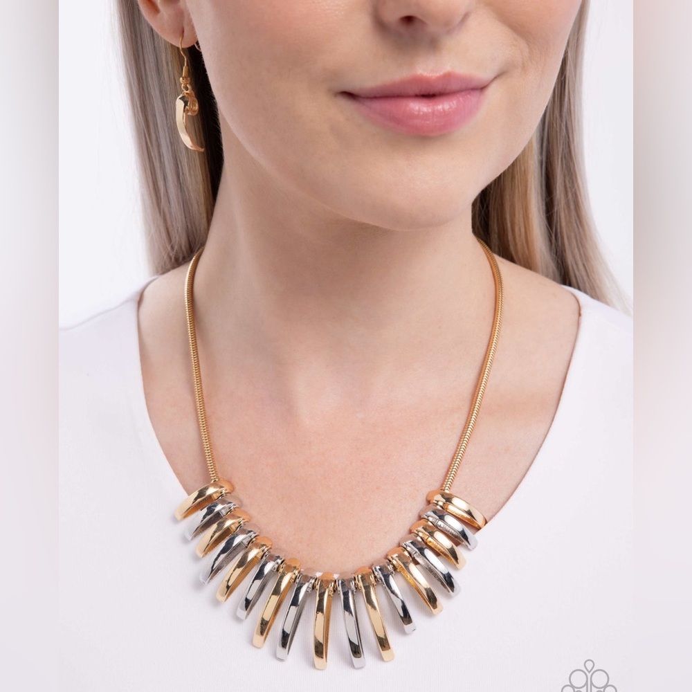Paparazzi Necklace/Earring Set, new in package